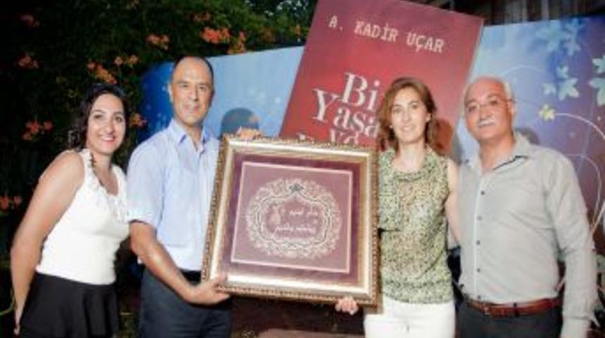 Side Belediye Başkanı U&ccedil;ar, &Ccedil;alışmalarını Kitaplaştırdı