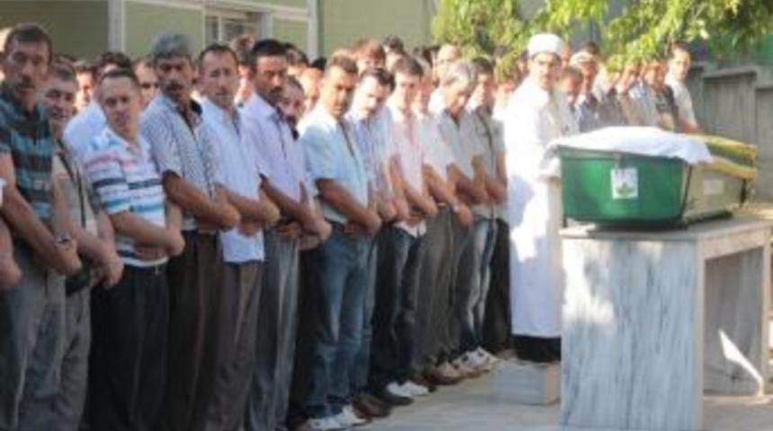 Kayalıklardan D&uuml;şerek Hayatını Kaybeden Ge&ccedil;al, Son Yolculuğuna Uğurlandı
