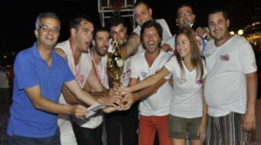 Kuşadası 5. Streetball Turnuvası Sona Erdi
