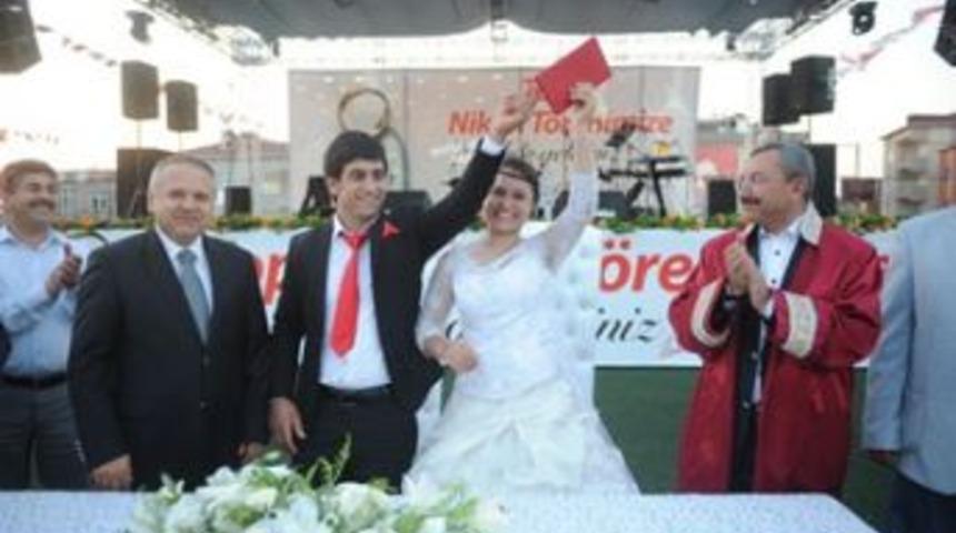 Sancaktepe&rsquo;de Nik&acirc;h Ş&ouml;leni Coşkusu