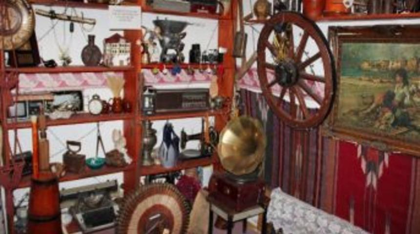 Evini M&uuml;zeye D&ouml;n&uuml;şt&uuml;rd&uuml;