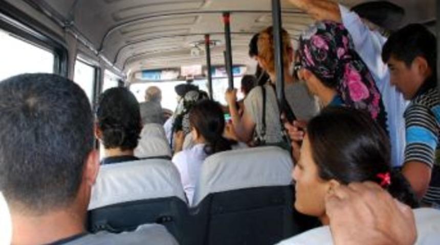 Dolmuşların Fazla Yolcu Alması Faciaya Davetiye &Ccedil;ıkarıyor