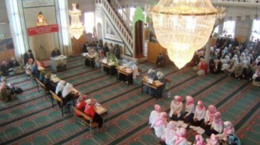 Kadınlara Y&ouml;nelik Kur'an Kursları Ailelere Huzur Huzur Getirdi