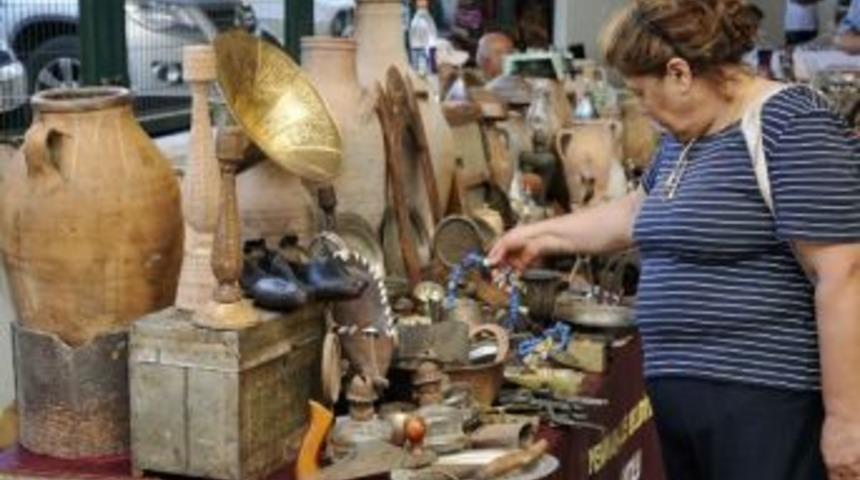 Yenimahalle'de 'antika Pazarı'
