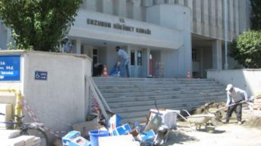 Erzurum Valilik Hizmet Binası Tadilata Alındı