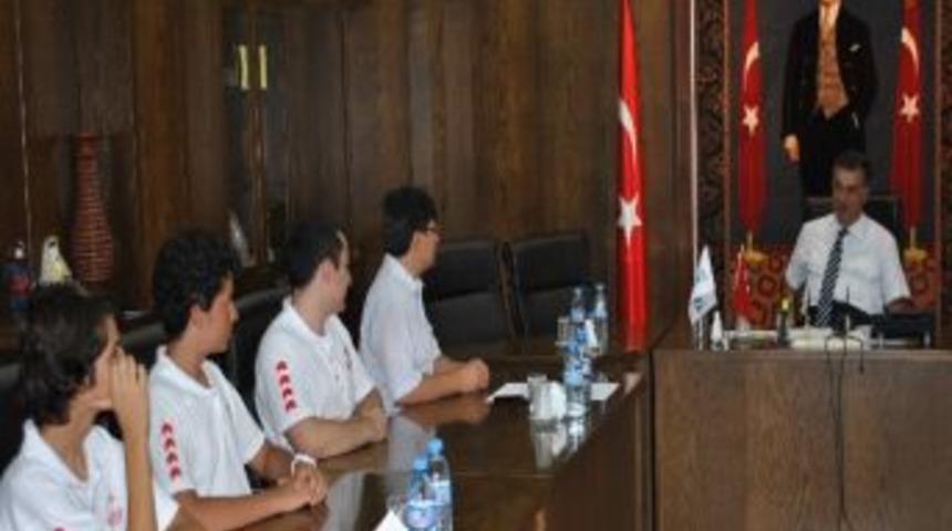 Sbs Şampiyonlarından Vali Al&rsquo;a Ziyaret