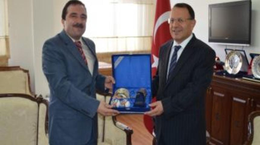 Kimse Yok Mu Derneği'nden Vali Ulvi Saran'a Ziyaret