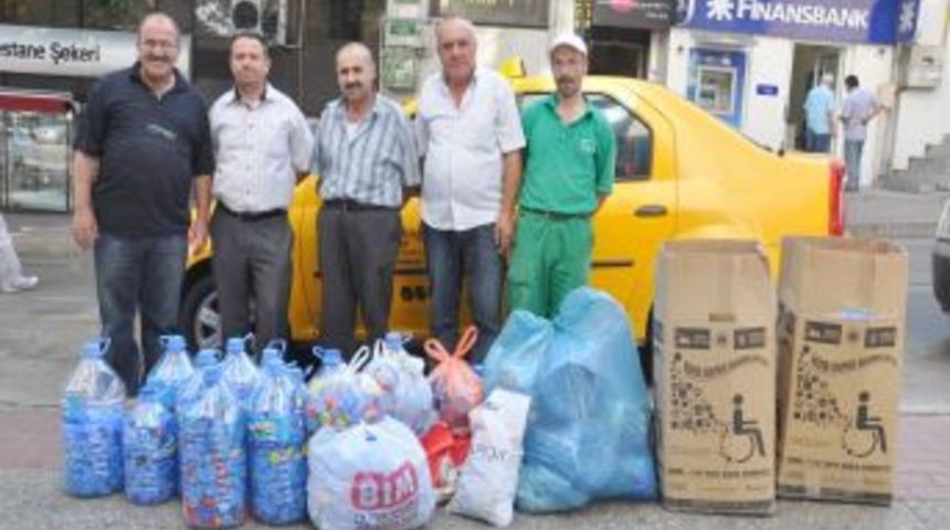 Taksiciler Topladıkları 10 Kilogram Mavi Kapakla Engellilere Destek Oldu