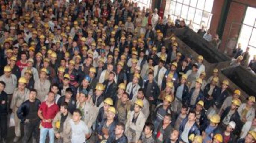 Maden Iş&ccedil;ileri &Ccedil;alışma Şartlarını Protesto Etti