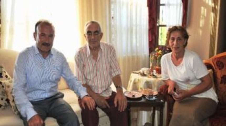 Doğan, Hasta Ziyaretlerini S&uuml;rd&uuml;r&uuml;yor