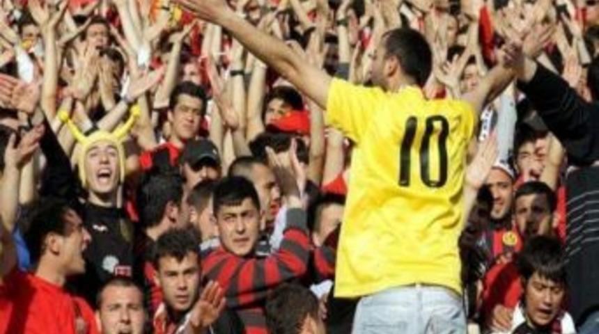 Eskişehirspor Taraftarlar Birliği S&ouml;zc&uuml;s&uuml; Murat Diri: