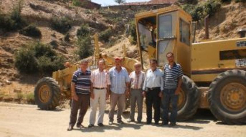 İl Genel Meclis &Uuml;yesi Erdil Ziyaretlerini S&uuml;rd&uuml;r&uuml;yor