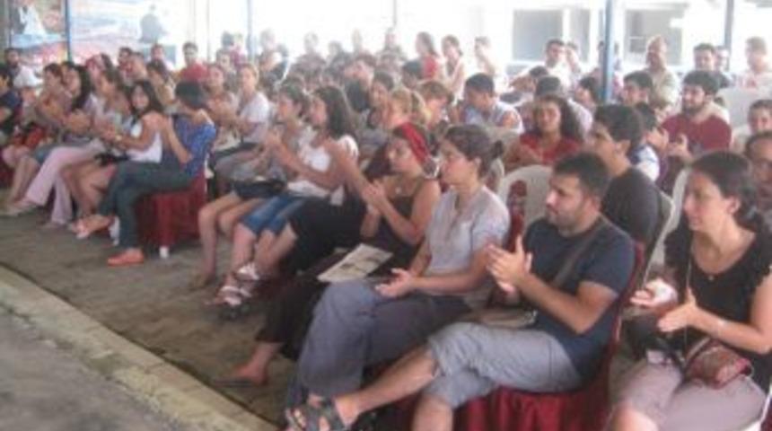 &lsquo;korkuya Karşı &Ouml;zg&uuml;r Sanat&rsquo; Paneli