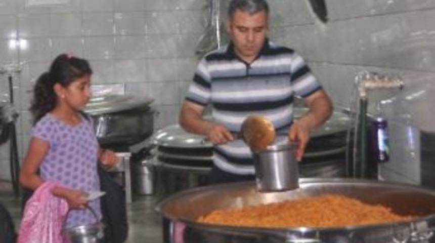 G&ouml;n&uuml;ll&uuml; Kuruluşlar Aşevi, Ramazan'da Da Fakirin Umudu Olacak