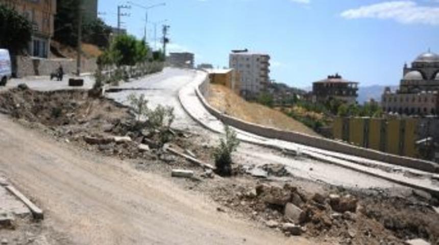 Şırnak Belediyesi'nden Parke Taşı D&ouml;şeme &Ccedil;alışmaları