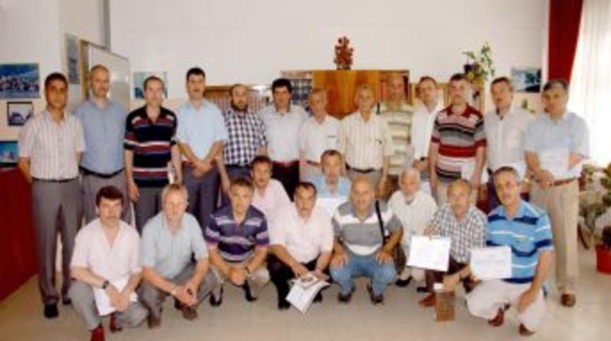 Arap&ccedil;a Kursunu Başarı Ile Bitirenlere T&ouml;renle Belgeleri Verildi