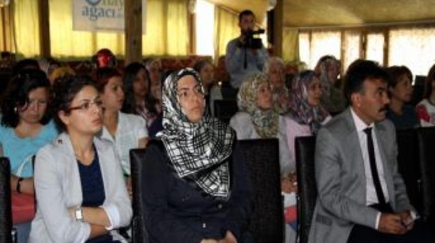 Kadınlar Kendi Ayakları &Uuml;zerinde Duracak