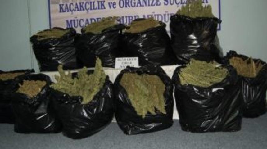 Şanlıurfa'da 66 Kilo 710 Gram Esrar Ele Ge&ccedil;irildi