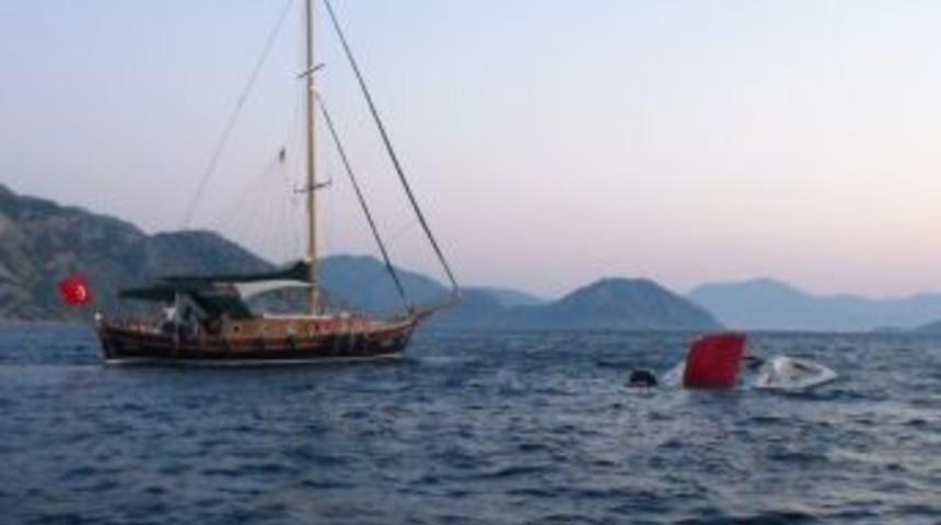 Kalp Krizi Ge&ccedil;iren Kaptan, Balık&ccedil;ı Teknesine &Ccedil;arptı