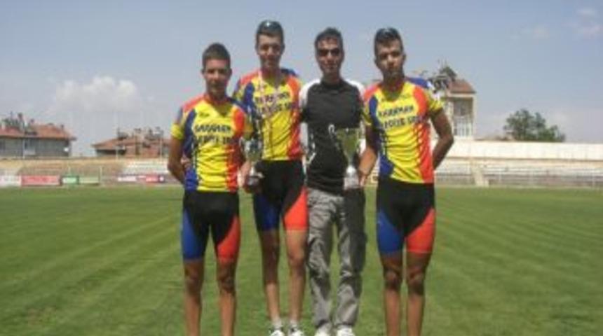 Karaman Belediyesporlu Bisiklet&ccedil;iler D&uuml;nya Arenasında