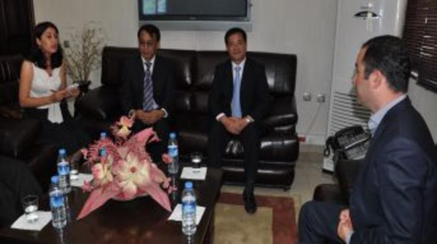 &Ccedil;in Uygur Karamay Heyetinden Batman Belediyesi'ne Ziyaret