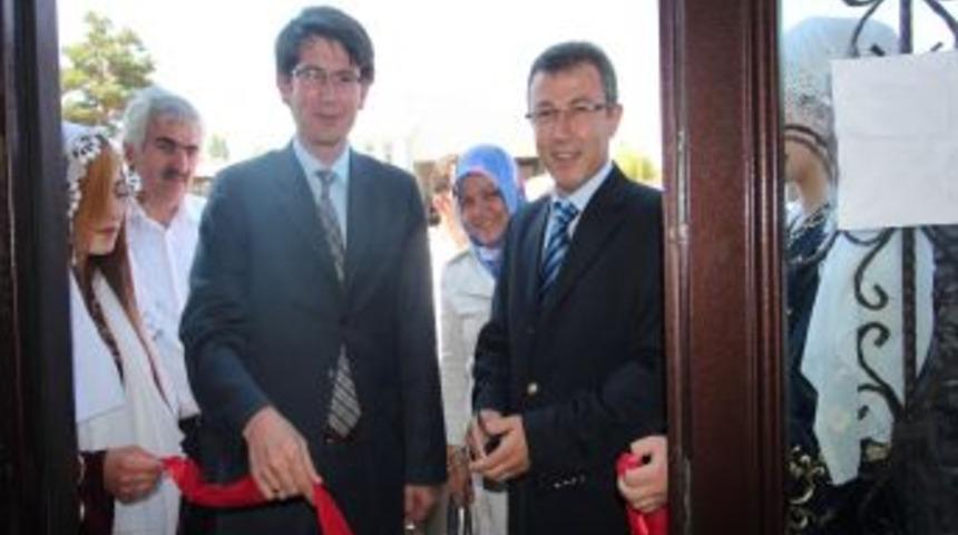 B&uuml;y&uuml;kşehir Belediyesi Meslek Edindirme Merkezi Yıl Sonu Sergisini A&ccedil;tı