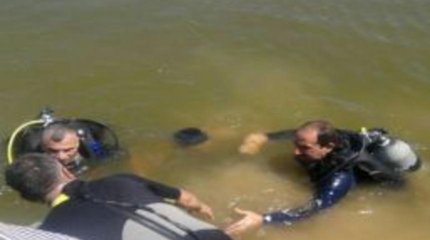 Serinlemek I&ccedil;in Sulama Kanalına Giren Tarım Iş&ccedil;isi Boğuldu