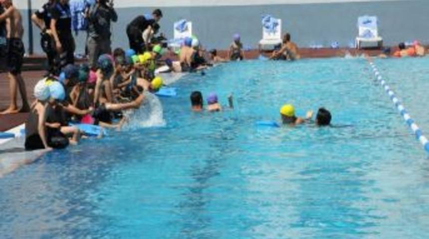 400 &Ccedil;ocuk Y&uuml;zmeyi &Ouml;ğrenecek