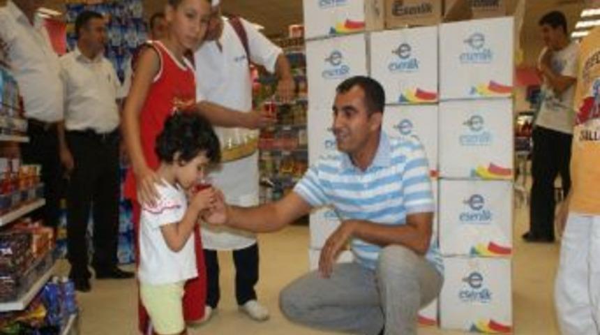 Marketlerde Ramazan Şenliği
