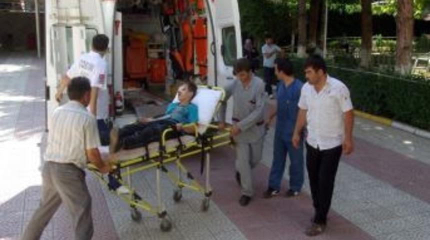 Osmancık&rsquo;ta Trafik Kazası: 2 Yaralı