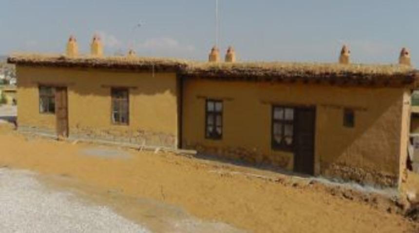 Ş&uuml;kran K&ouml;y&uuml;&rsquo;ne 13 Yeni Kerpi&ccedil; Ev Daha