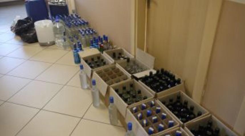 Asayiş Ekiplerinden Sahte I&ccedil;ki Baskını