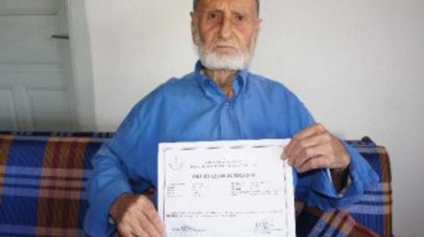 96 Yaşında Okur Yazar Oldu