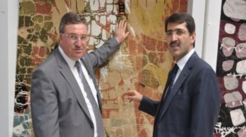 M&uuml;steşar Yardımcısı Şenel, &Ccedil;ıkmaz Ve Kaplan&rsquo;ı Kutladı