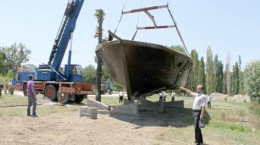 Yeni&ccedil;ağa Belediyesi, Adını Aldığı Denizci &Ccedil;akabey&rsquo;in Gemisini M&uuml;ze Yapacak