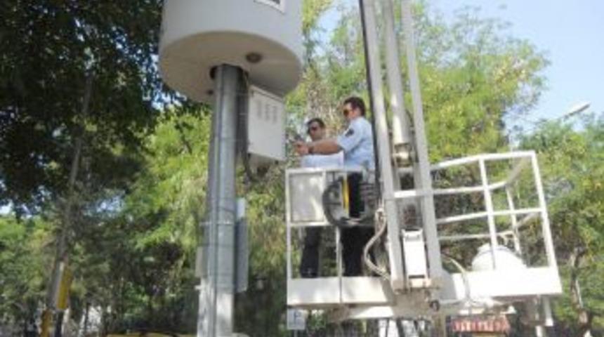 İzmir B&uuml;y&uuml;kşehir'den Ka&ccedil;ak Baz Istasyonlarına Operasyon