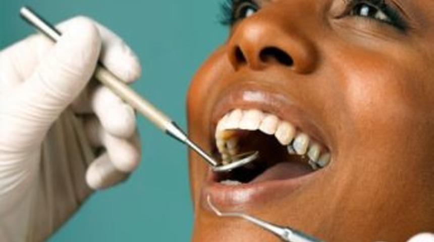 Ab&rsquo;de Yasaklanan Diş Parlatıcılar T&uuml;rkiye&rsquo;de