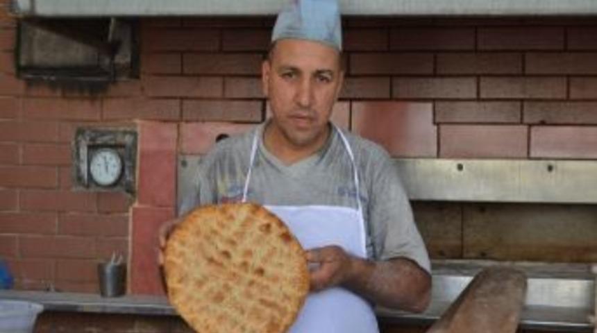 Saruhanlı&rsquo;da Ramazan Pidesine Zam Yok