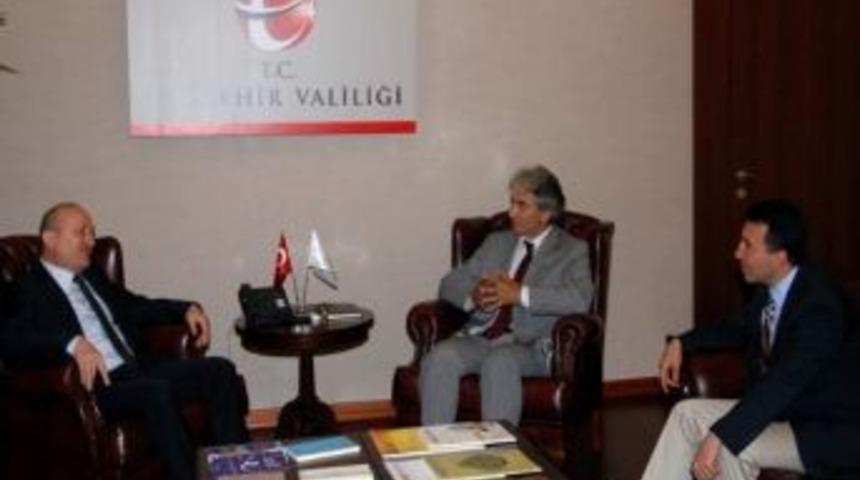 K&uuml;lt&uuml;r Başkenti'ne Akademik Destek