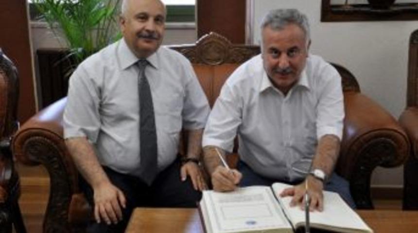 Mutlu'dan Adıyaman &Uuml;niversitesi'ne Ziyaret