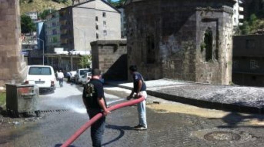 Bitlis'te Ramazan &Ouml;ncesi Temizlik &Ccedil;alışması Yapılıyor