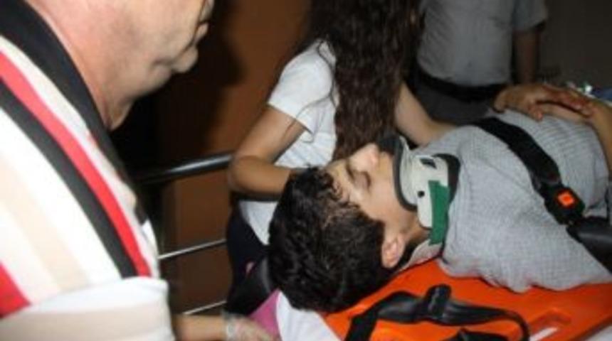 Motosiklet Kazasında İki Kişi Yaralandı