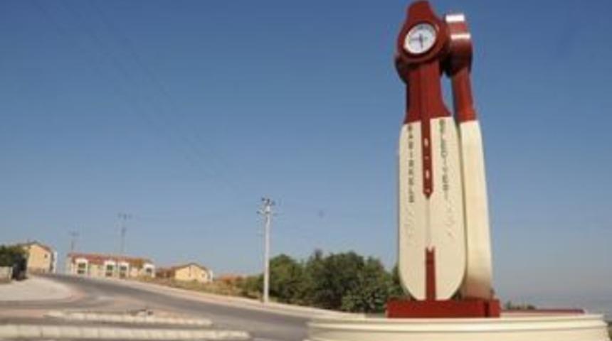 Başiskele&acute;ye kemen&ccedil;e saat kulesi