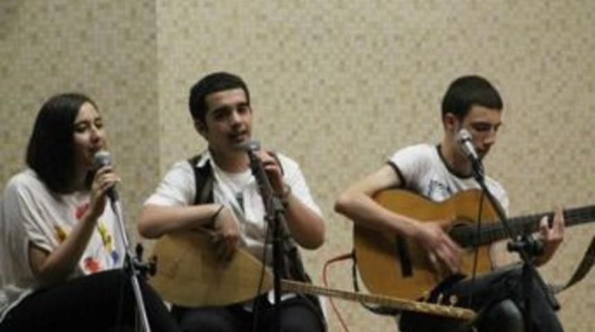 Başiskele orkestrasını kuruyor