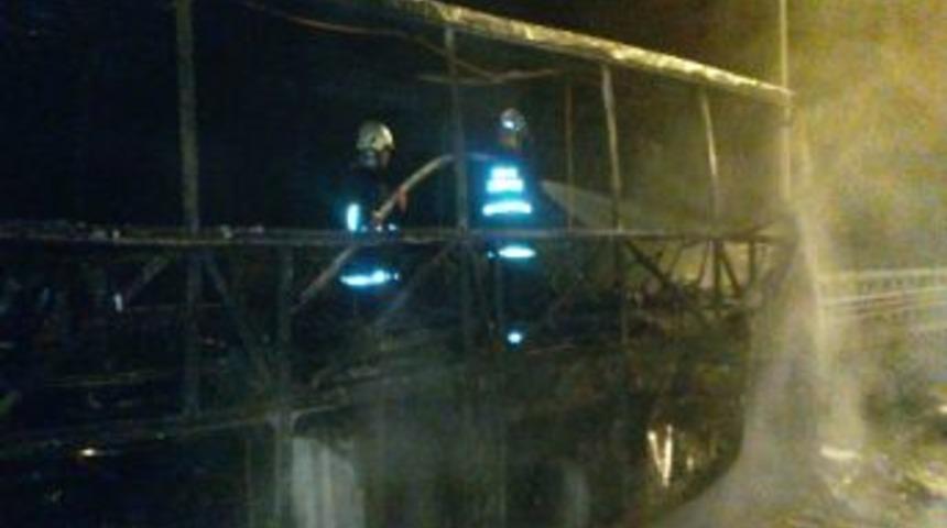 Yolcu Otob&uuml;s&uuml; K&uuml;l Oldu