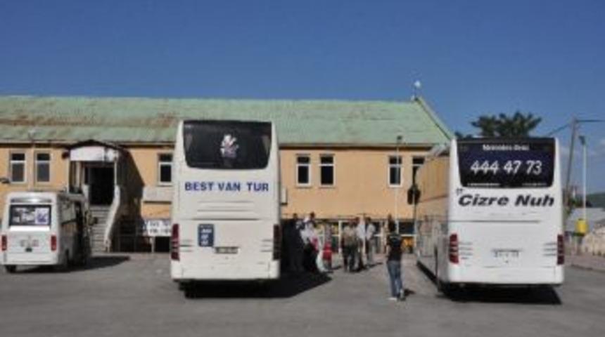 G&uuml;nd&uuml;z Otogar, Akşam D&uuml;ğ&uuml;n Salonu