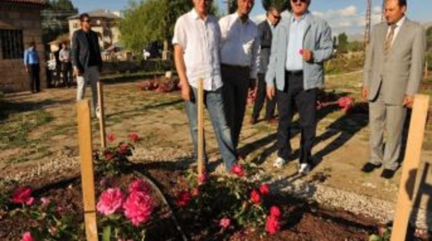 Van&rsquo;daki &lsquo;g&uuml;listan Bah&ccedil;esi&rsquo; Turistlere A&ccedil;ılacak