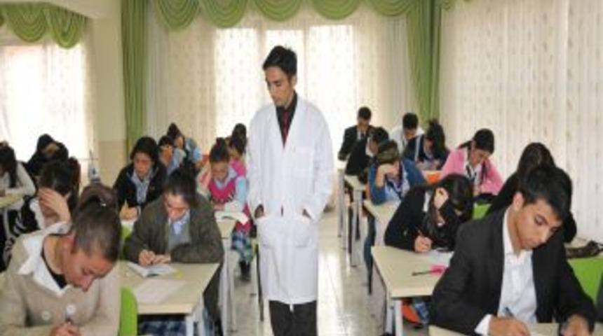 Mamak&rsquo;ta Eğitimin Kalitesi Bilgi Evleriyle Y&uuml;kseldi