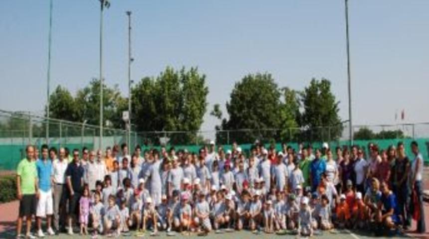 Denizli Osb&rsquo;de Şampiyon Raketler Belli Oldu