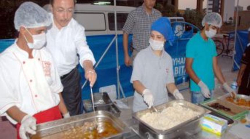 Seyhan Belediyesi Ramazan'da Her G&uuml;n 2 Bin Kişiye Iftar Verecek